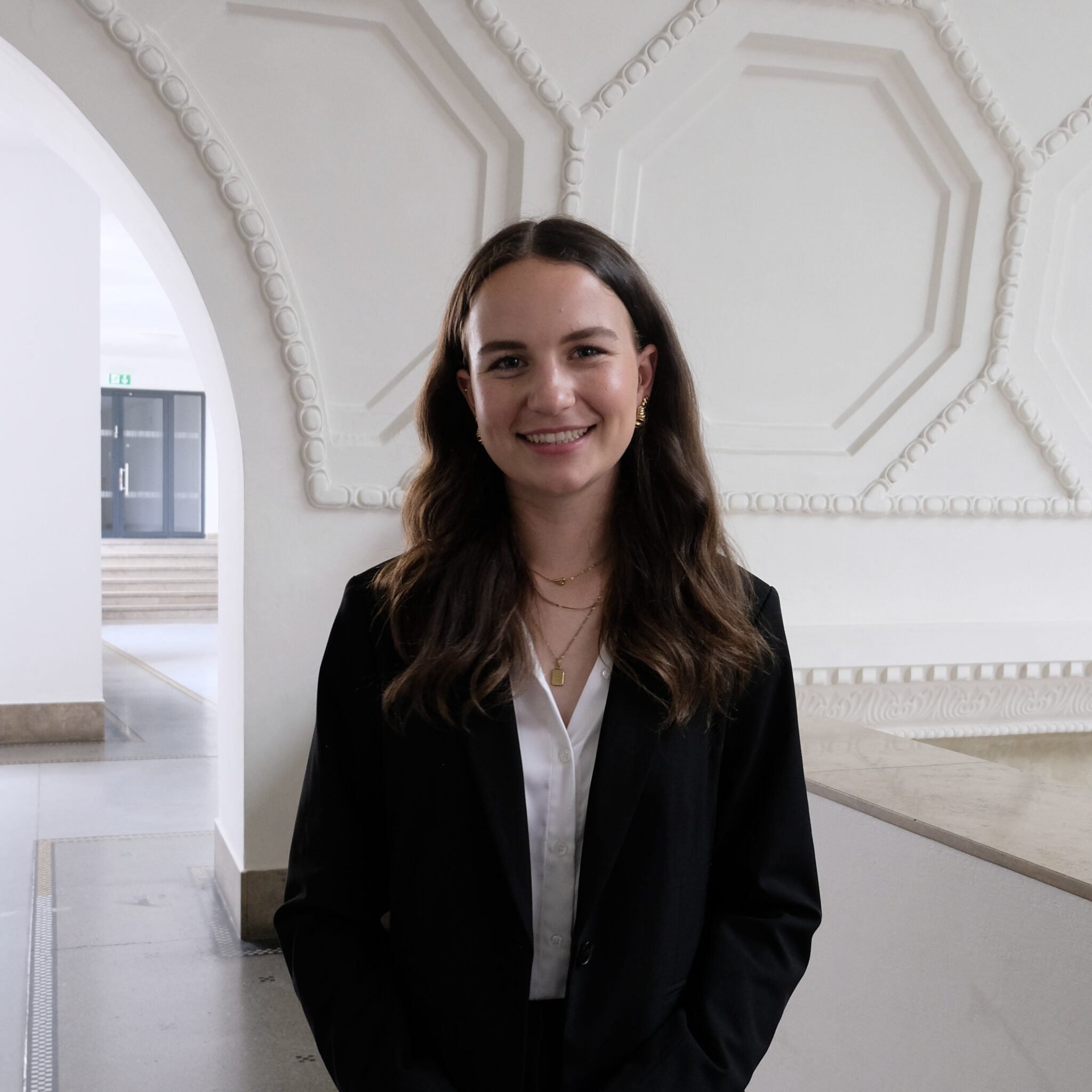 Leandra Romstöck Gremium 10