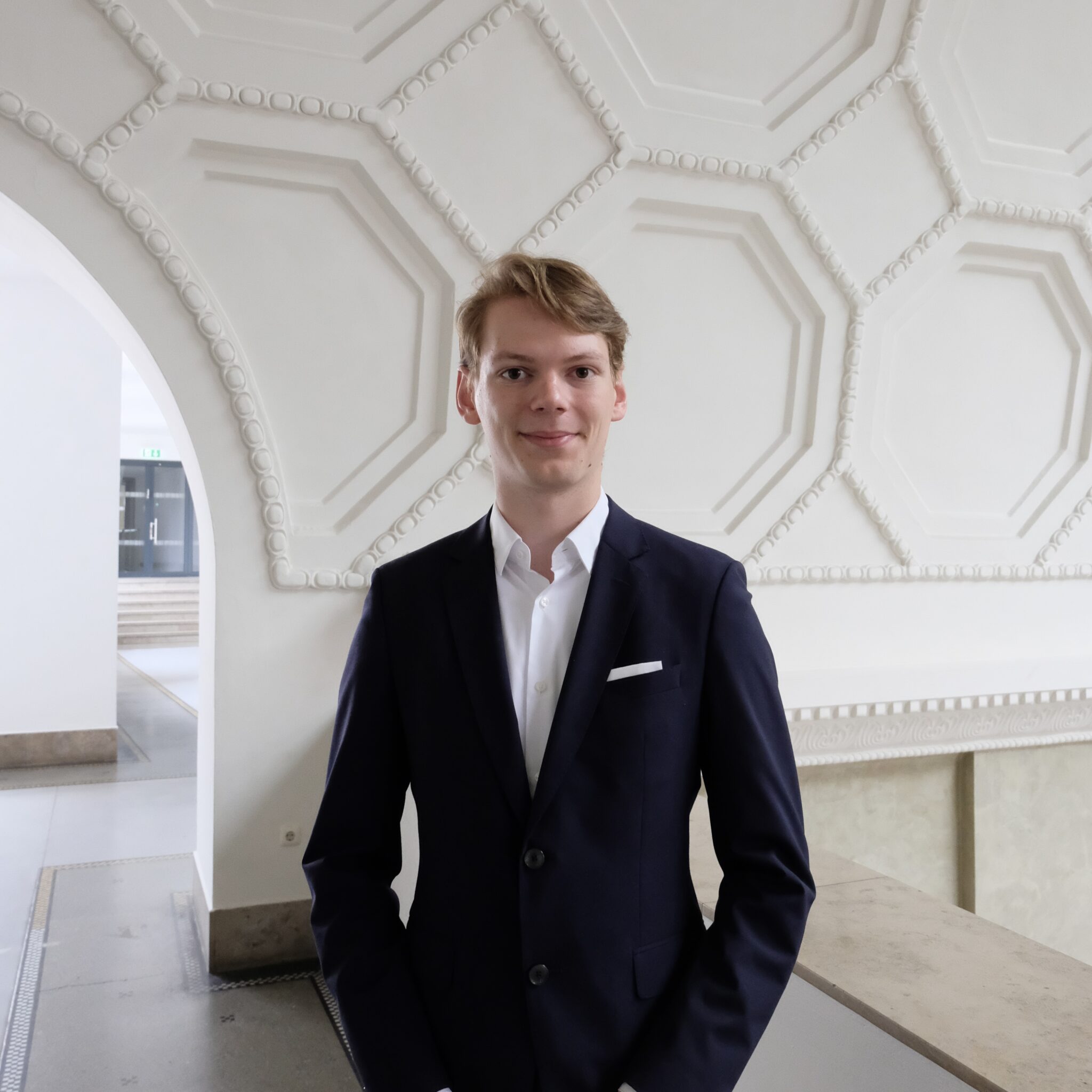 Philipp Gröning Gremium 8